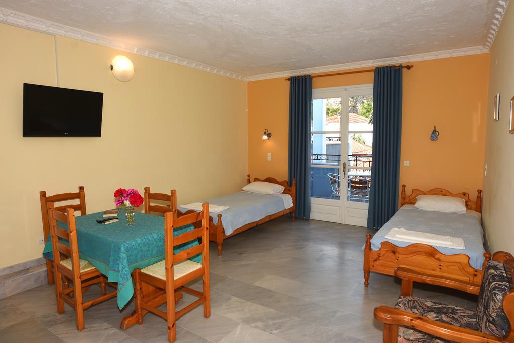 Blue Sky Hotel - Petra - Lesvos - Greece Bagian luar foto